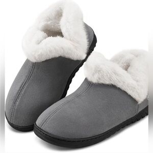 Preloved like new fluffy house shoes size 8